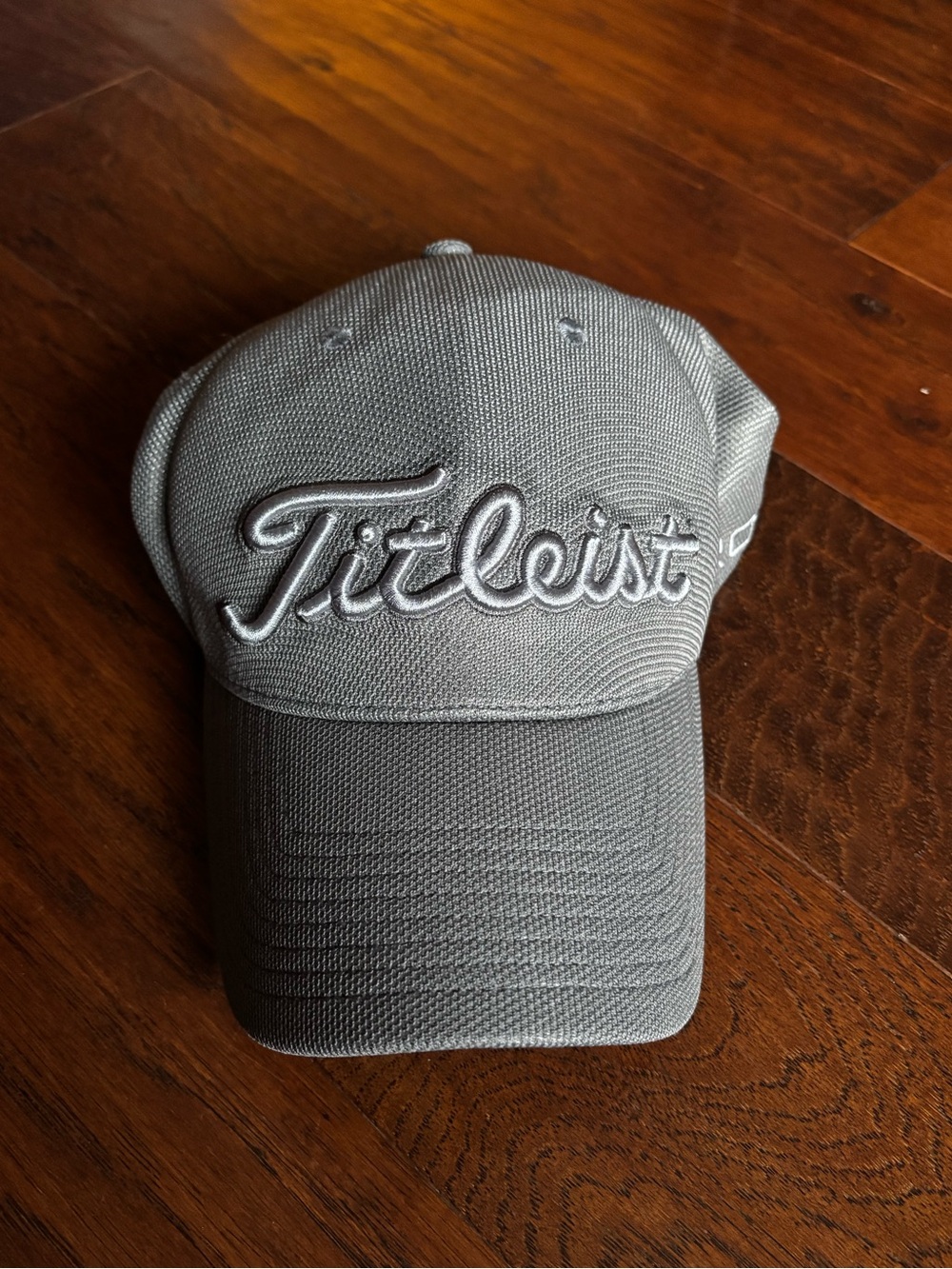 Titleist Tour Sports Mesh Stretch Fit Golf Hat Charcoal Gray - Picture 2 of 10